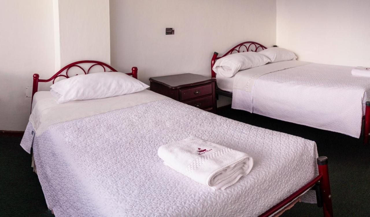 Hotel Cisne Куенка Екстериор снимка