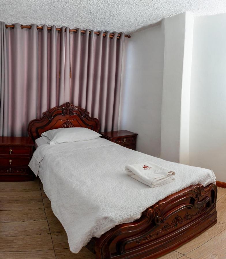 Hotel Cisne Куенка Екстериор снимка