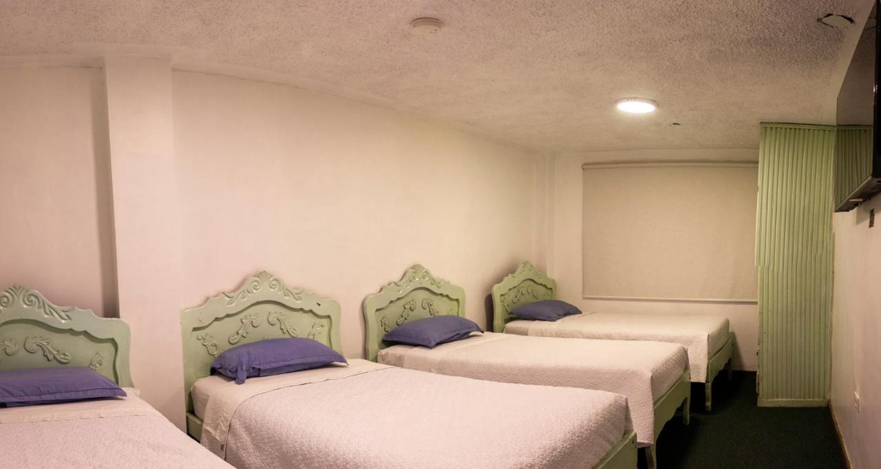 Hotel Cisne Куенка Екстериор снимка