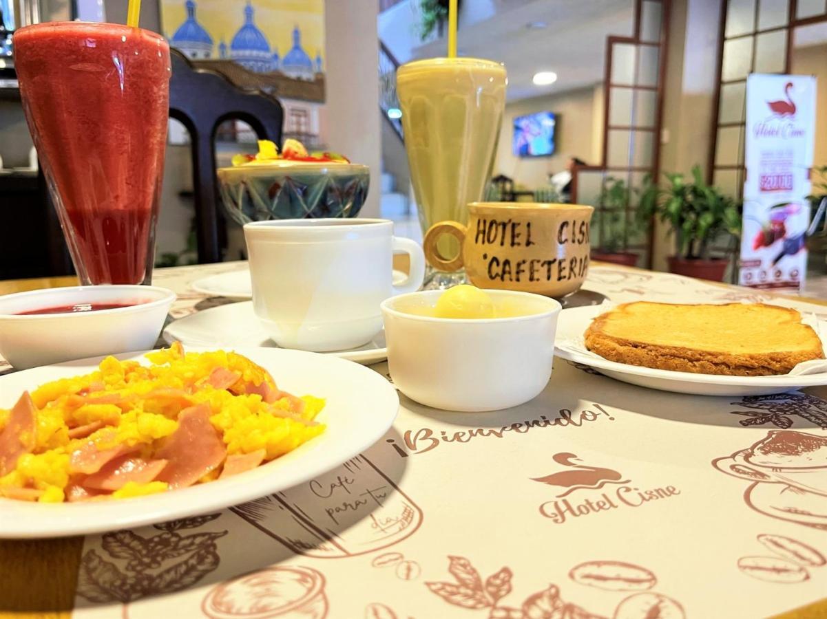 Hotel Cisne Куенка Екстериор снимка