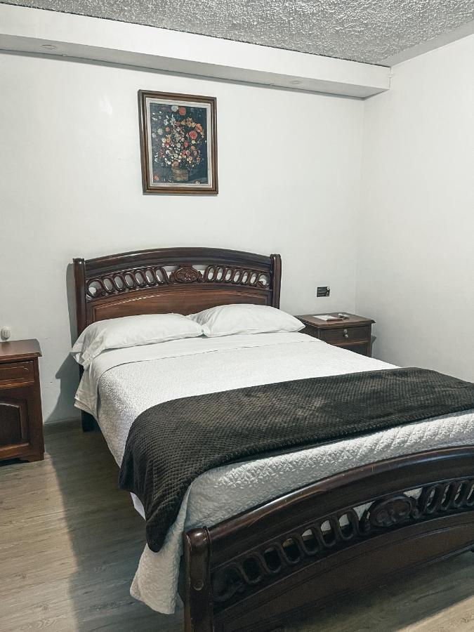Hotel Cisne Куенка Екстериор снимка