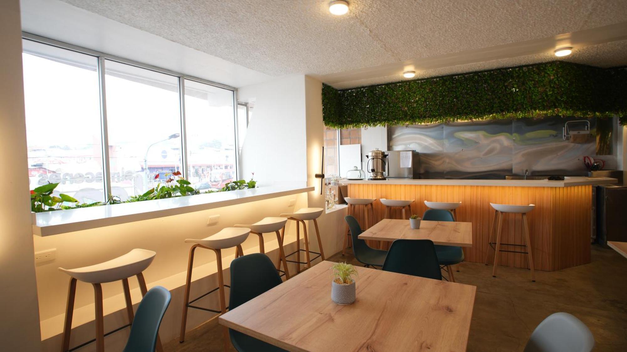 Hotel Cisne Куенка Екстериор снимка